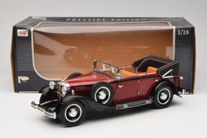 Maybach DS8 Zeppelin Rouge Anson 1:18 30413 Métal Moulé — image 8 sur 8