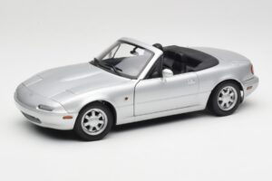 Mazda MX-5 Miata NA Highlight Argent Gate 1:18 1015 Métal Moulé
