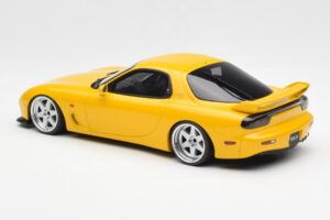 Mazda RX-7 FD Type R Bathurst R Jaune Otto 1:18 OT397 Résine — image 5 sur 6