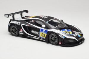 McLaren 12C GT3 Dorr Motorsport #69 C. Adams / M. Klasen 24 Hours Nurburgring 2013 Minichamps 1:18 151131369 Métal Moulé — image 4 sur 6