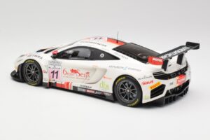 McLaren 12C GT3 #11 Art Grand Prix C. Leclerc / N. Parisy / A. Soucek Spa 24 Hours 2013 Minichamps 1:18 151131311 Métal Moulé — image 5 sur 6