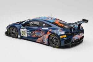 McLaren 12C GT3 #88 Von Ryan Racing A. Barff / T. Goodwin / B. Senna Spa 24 Hours 2013 Minichamps 1:18 151131388 Métal Moulé — image 5 sur 6