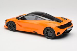 McLaren 750S McLaren Orange TopSpeed 1:18 TS0547 Métal Moulé — image 5 sur 6