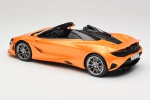 McLaren 750S Spider Papaya Orange GT Spirit 1:18 GT488 Résine — image 5 sur 6