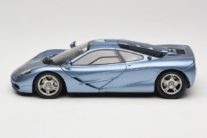 McLaren F1 Bleu LCD 1:18 LCD18014-BU Métal Moulé — image 4 sur 8