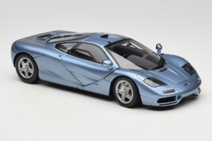 McLaren F1 Bleu LCD 1:18 LCD18014-BU Métal Moulé — image 6 sur 8