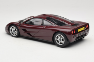 McLaren F1 Burgundy Red GT Spirit 1:18 GT534 Résine — image 5 sur 6