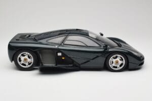 McLaren F1 Dark Green Metallic Minichamps 1:12 530133127 Métal Moulé — image 4 sur 9