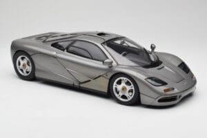 McLaren F1 Dark Silver Minichamps 1:12 530133124 Métal Moulé — image 6 sur 8