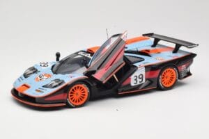 McLaren F1 GTR #39 Gulf R. Bellm / A. Gilbert / M. Sekiya 24 Hours of Le Mans 1997 UT Models 1:18 39725 Métal Moulé — image 2 sur 8