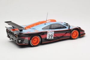 McLaren F1 GTR #39 Gulf R. Bellm / A. Gilbert / M. Sekiya 24 Hours of Le Mans 1997 UT Models 1:18 39725 Métal Moulé — image 3 sur 8