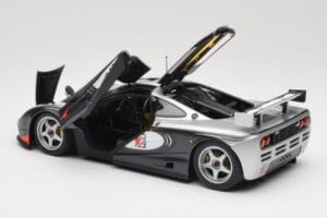 McLaren F1 GTR Adrenaline Program Minichamps 1:18 530133512 Métal Moulé — image 5 sur 8