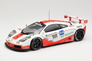 McLaren F1 GTR GT1 #30 West Competition J. Nielsen 1996 UT Models 1:18 39624 Métal Moulé