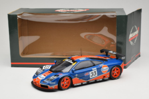 McLaren F1 GTR Gulf #33 R. Bellm / M. Weaver / J-J. Lehto 24 Hours of Le Mans 1996 UT Models 1:18 530161833 Métal Moulé — image 8 sur 8