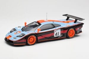 McLaren F1 GTR #41 P-H. Raphanel / C. Gounon / A. Olofsson 24 Hours of Le Mans 1997 UT Models 1:18 39727 Métal Moulé