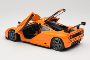 McLaren F1 Le Mans Orange UT Models 1:18 530151890 Métal Moulé — image 5 sur 8