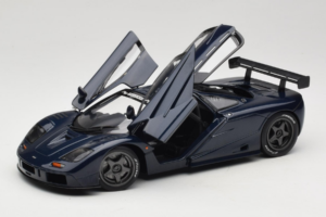 McLaren F1 GTR Le Mans Edition Violet UT Models 1:18 MCLAREN001 Métal Moulé — image 2 sur 8