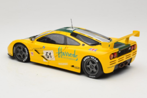 McLaren F1 GTR #51 Mach One Racing Le Mans 1995 UT Models 1:18 530151851 Métal Moulé — image 7 sur 8