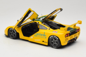 McLaren F1 GTR #51 Mach One Racing Le Mans 1995 UT Models 1:18 530151851 Métal Moulé — image 5 sur 8