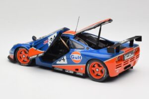 McLaren F1 GTR #34 Gulf Racing 1996 UT Models 1:18 39621 Métal Moulé — image 5 sur 8