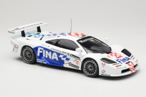McLaren F1 GTR #9 P. Kox / R. Ravaglia FIA GT Championship 1997 UT Models 1:18 39711 Métal Moulé — image 6 sur 8