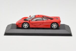 McLaren F1 Rouge Minichamps 1:43 433133438 Métal Moulé