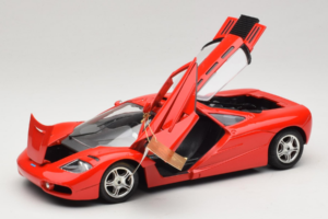 McLaren F1 High Mirror Light Red Guiloy 1:18 67505 Métal Moulé — image 2 sur 8