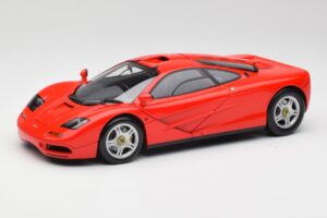 McLaren F1 Magma Rouge Minichamps 1:18 530133422 Métal Moulé