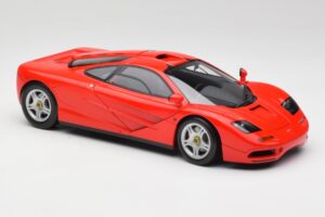 McLaren F1 Magma Rouge Minichamps 1:18 530133422 Métal Moulé — image 6 sur 8