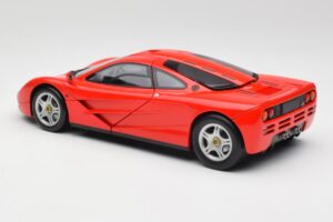 McLaren F1 Magma Rouge Minichamps 1:18 530133422 Métal Moulé — image 7 sur 8