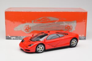 McLaren F1 Magma Rouge Minichamps 1:18 530133422 Métal Moulé — image 8 sur 8