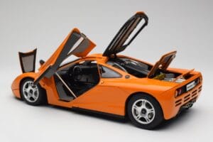 McLaren F1 Orange Minichamps 1:12 530133131 Métal Moulé — image 6 sur 9