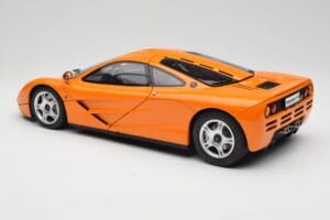McLaren F1 Orange Minichamps 1:12 530133131 Métal Moulé — image 8 sur 9