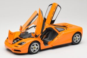 McLaren F1 Orange Minichamps 1:18 530133421 Métal Moulé — image 2 sur 8