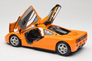 McLaren F1 Orange Minichamps 1:18 530133421 Métal Moulé — image 5 sur 8