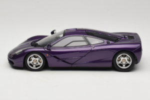 McLaren F1 Violet LCD 1:18 LCD18014-PU Métal Moulé — image 4 sur 8