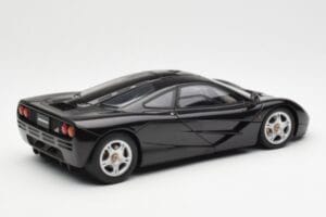 McLaren F1 Road Car Noir AUTOart 1:18 76002 Métal Moulé — image 3 sur 8
