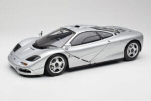 McLaren F1 Argent Minichamps 1:12 530133129 Métal Moulé