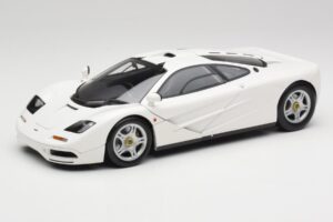 McLaren F1 Blanc Minichamps 1:18 530133424 Métal Moulé
