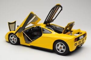 McLaren F1 Jaune Minichamps 1:12 530133121 Métal Moulé — image 6 sur 9