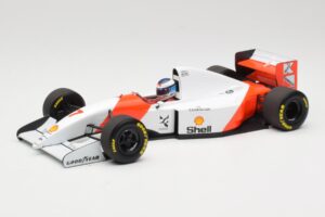 McLaren Ford MP4/8 #7 M. Hakkinen 1993 Minichamps 1:18 530931837 Métal Moulé