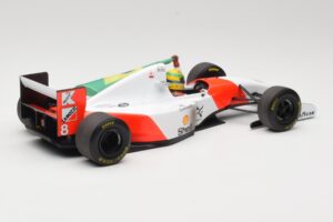McLaren MP4/8 Ford #8 A. Senna Winner Australian GP 1993 Minichamps 1:18 540933838 Métal Moulé — image 2 sur 7