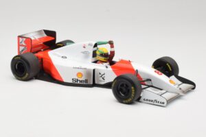 McLaren MP4/8 Ford #8 A. Senna Winner Australian GP 1993 Minichamps 1:18 540933838 Métal Moulé — image 5 sur 7