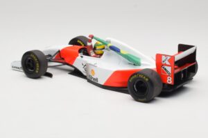 McLaren MP4/8 Ford #8 A. Senna Winner Australian GP 1993 Minichamps 1:18 540933838 Métal Moulé — image 6 sur 7