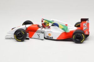 McLaren MP4/8 Ford #8 A. Senna Winner European GP Donington 1993 Minichamps 1:18 540931848 Métal Moulé — image 3 sur 6
