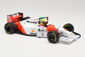 McLaren MP4/8 Ford #8 A. Senna Winner European GP Donington 1993 Minichamps 1:18 540931848 Métal Moulé — image 4 sur 6