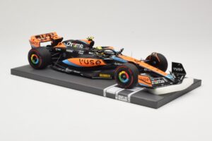 McLaren MCL60 #4 L. Norris F1 2023 Minichamps 1:18 537231804 Métal Moulé — image 4 sur 6