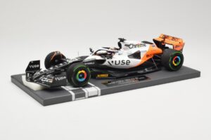McLaren MCL60 #81 O. Piastri Monaco GP 2023 Minichamps 1:18 537232581 Métal Moulé — image 2 sur 6