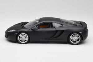 McLaren MP4-12C Matt Satellite Gris Minichamps 1:18 110133024 Métal Moulé — image 4 sur 8