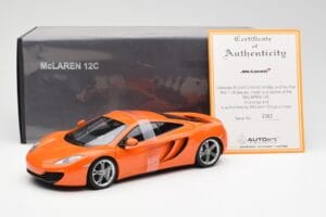 McLaren MP4-12C Orange AUTOart 1:18 76006 Métal Moulé — image 8 sur 8